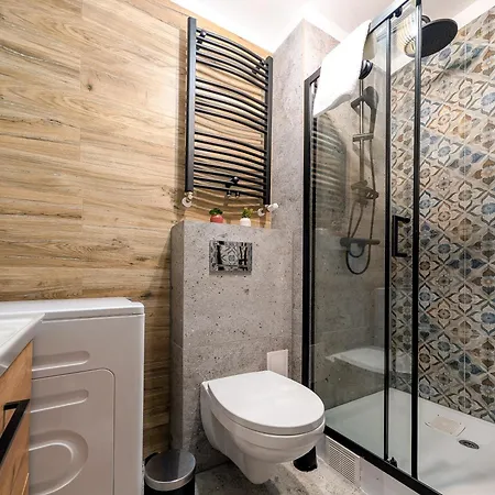 Apartment Dabrowskiego Modern Center By Bookinghost *